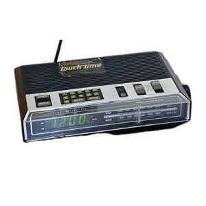 General Electric Grad-U-Wake AM/FM Alarm Clock Radio 7-4800A Display Works